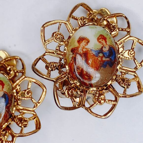 VTG Mid Century Gold Tone Filigree Clip On Earrings Transfer Art Print Glass 60s - Picture 7 of 11